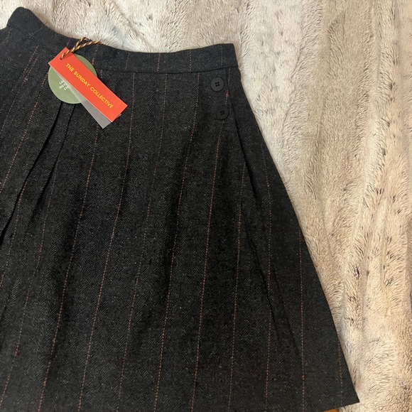 Chic Kids Black and Brown Pleated Skirt - Picture 3 of 7